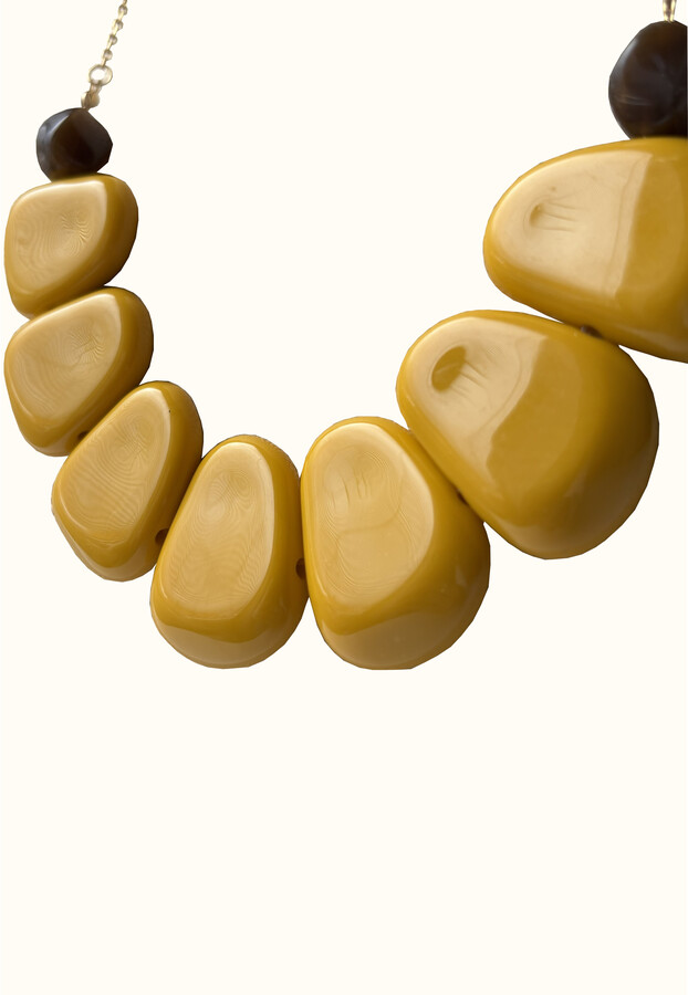 gargantilla de resina 